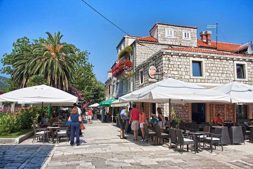 Strolling around the small town of Ston