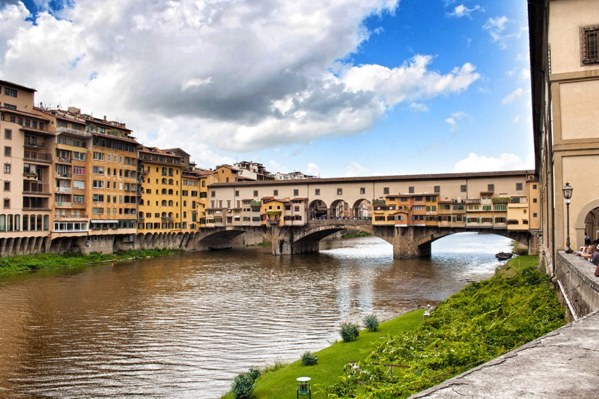 The Ponte Vecchio â€“ the oldest bridge in Florence 